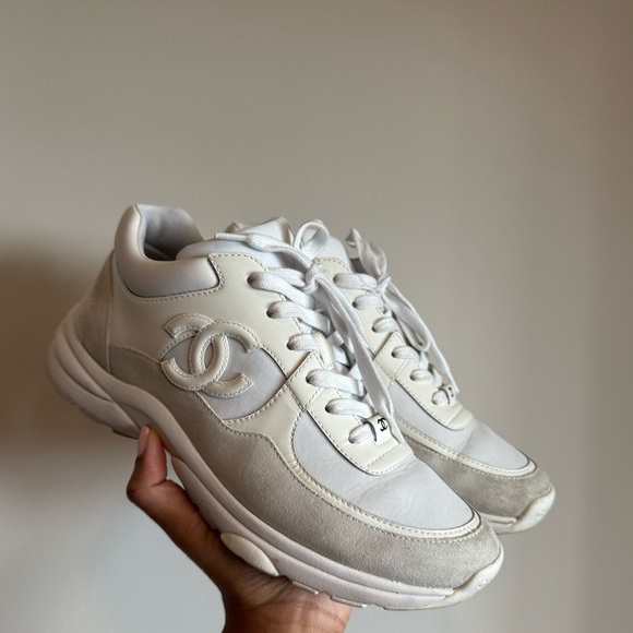 CHANEL RUNNERS - WHITE CLASSICS - Picture 7 of 15